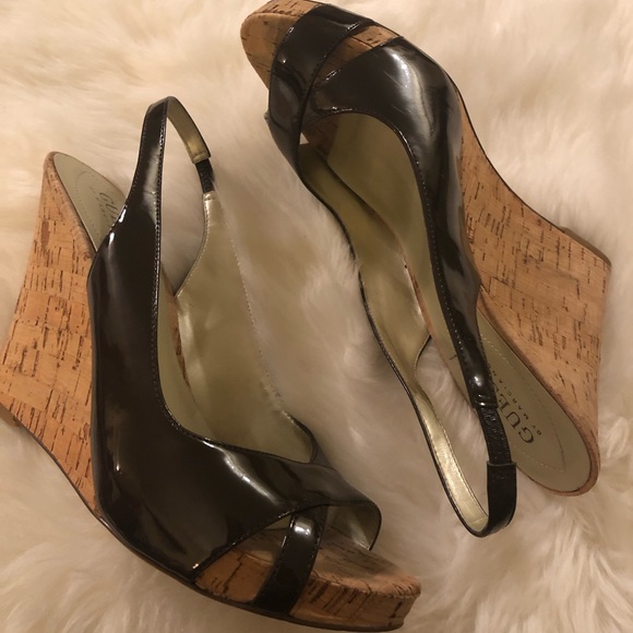 Chocolate brown GUESS wedge sandals wth a peep toe - Picture 2 of 8